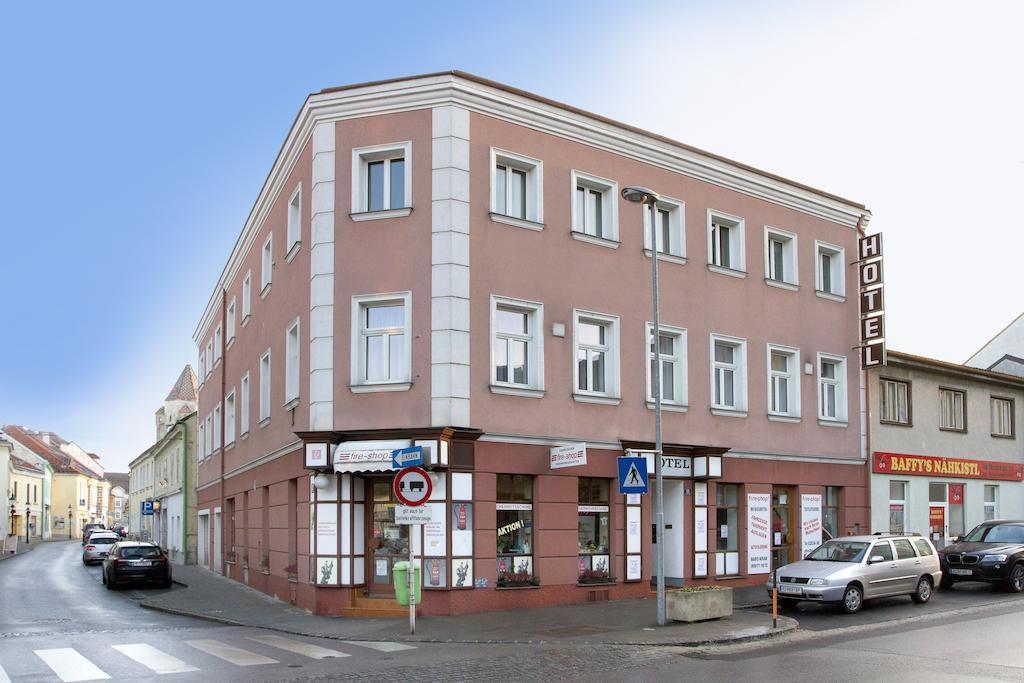 Hotel Zur Sonne Korneuburg Eksteriør billede