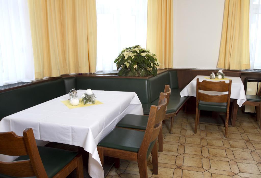 Hotel Zur Sonne Korneuburg Eksteriør billede