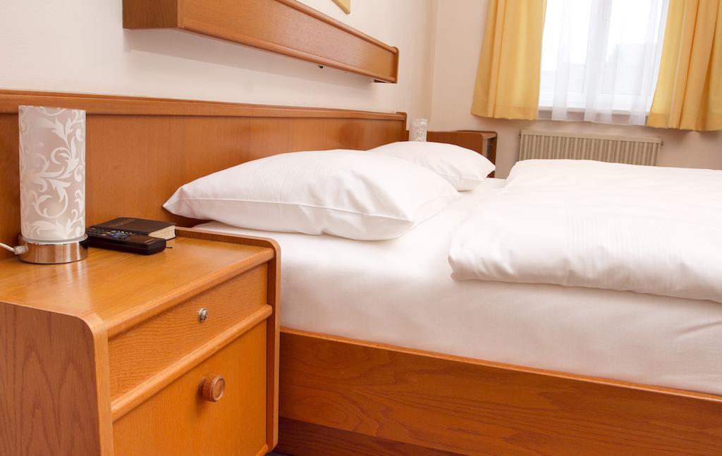 Hotel Zur Sonne Korneuburg Værelse billede